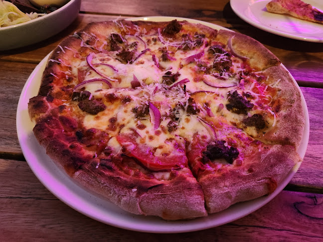 Comentarii opinii despre Henley's Bar & Kitchen