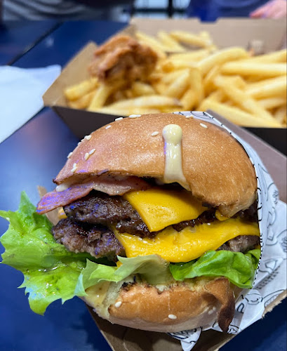 Pattysmiths Labrador - Labrador