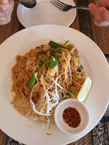 Comentarii opinii despre Muang Thong - Golden City Thai Restaurant