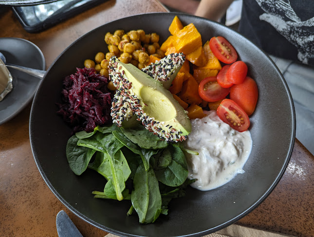 shop 5/18 Memorial Ave, Pomona QLD 4568