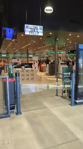 Dan Murphy's Phillip