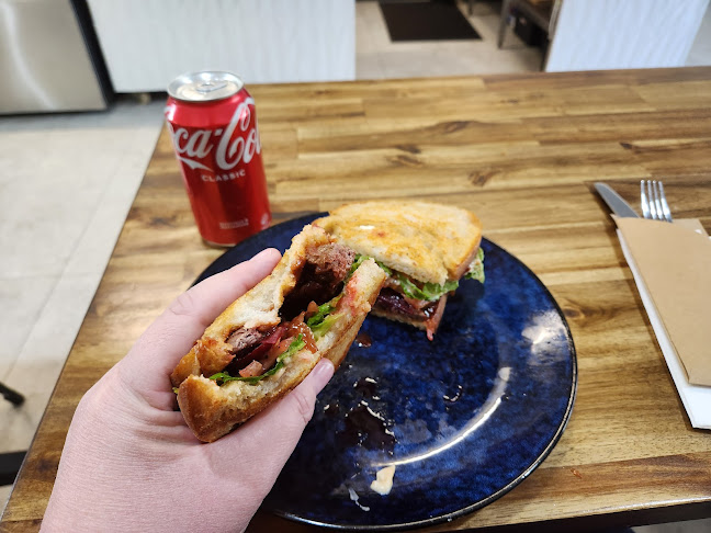 3/17 Laycock St, Carey Bay NSW 2283