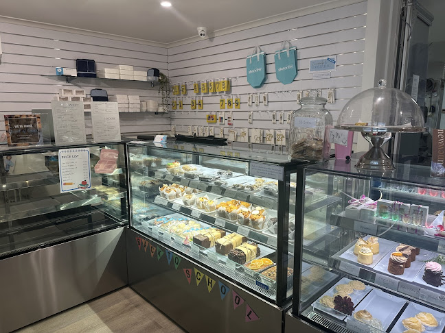 12 Central Park Ave, Ashmore QLD 4214