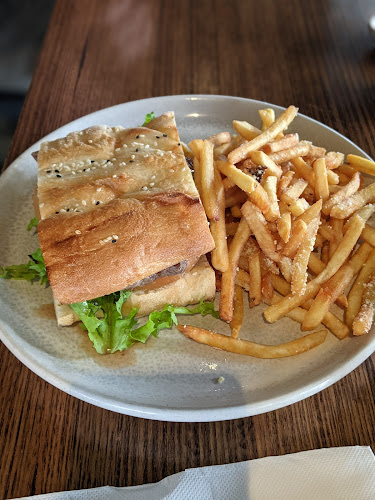 DINGLES ROCKHAMPTON - Rockhampton City