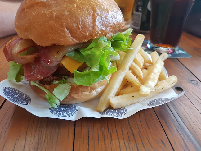 Opinii despre Grand Junction Hotel în Maitland - Hospitality and gastronomy