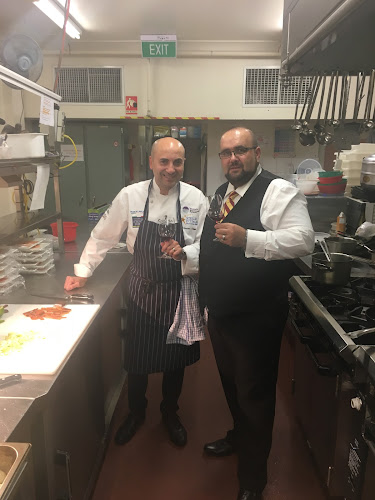 Vino with Micha - Hospitality and gastronomy