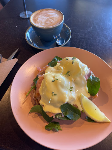 Comentarii opinii despre Wangi Deck Cafe