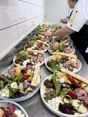 Comentarii opinii despre Finesse Catering Group