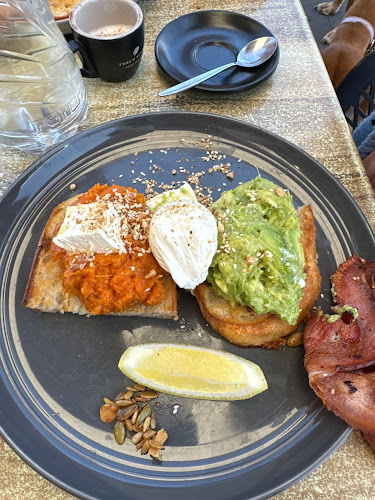 Comentarii opinii despre Bank St + Co