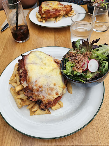 Paradise Valley Hotel