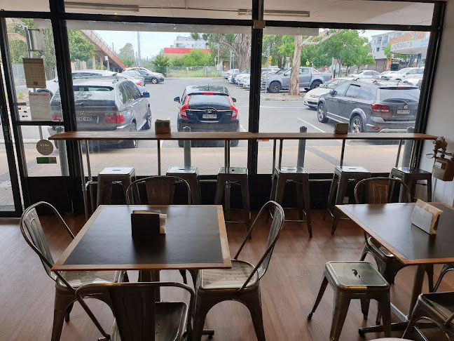 Comentarii opinii despre Mate Burger