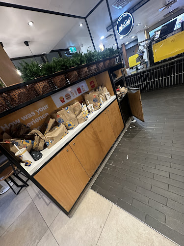 Comentarii opinii despre McDonald's South Melbourne