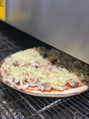 Hungry Wolfs Belmont - Hospitality and gastronomy