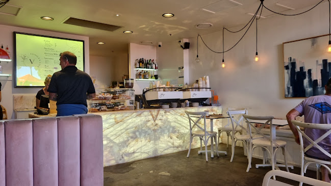 Vanilla Lily - Coolangatta