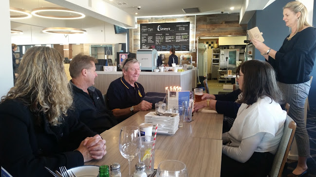 Lake Macquarie Yacht Club, Ada St, Belmont NSW 2280