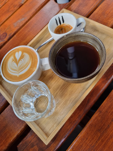 Comentarii opinii despre Leisurely coffee