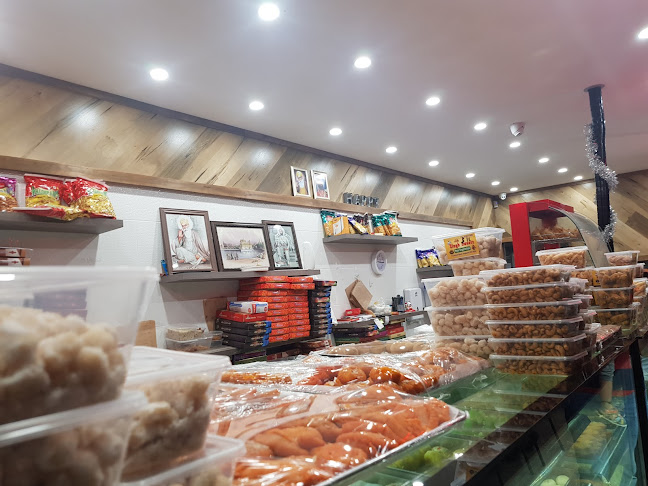 Singh Sweets & Punjabi Restaurant - Truganina