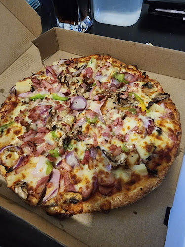 Hunter Gourmet Pizza Greenhills - Maitland