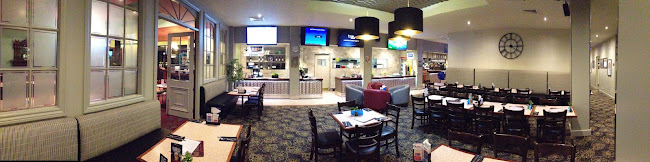 Comentarii opinii despre The Old Town 'N' Country Tavern