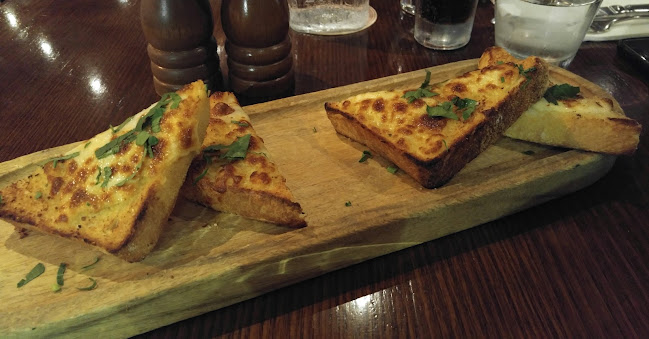 Regatta Hotel - Hospitality and gastronomy