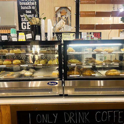 Comentarii opinii despre Samuel Gee Pies and Pastries