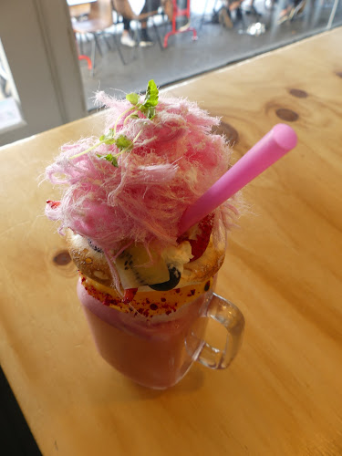 Naughty Boy Cafe - Hospitality and gastronomy