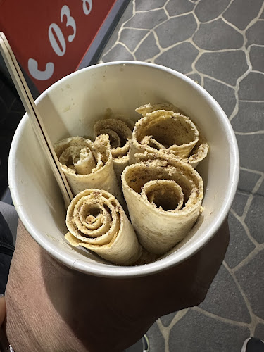 Rollys Tarneit - Hospitality and gastronomy