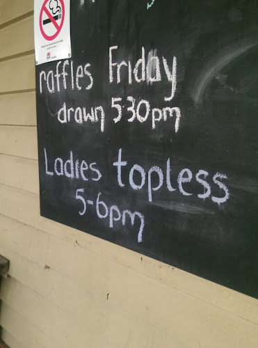 Comentarii opinii despre Catho Pub ("Catherine Hill Bay Hotel")