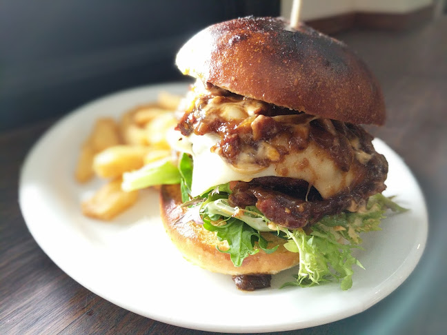 Iron Duke Hotel - Hospitality and gastronomy