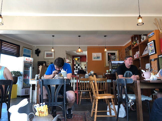 Two Birds Gallery Cafe - Hospitality and gastronomy