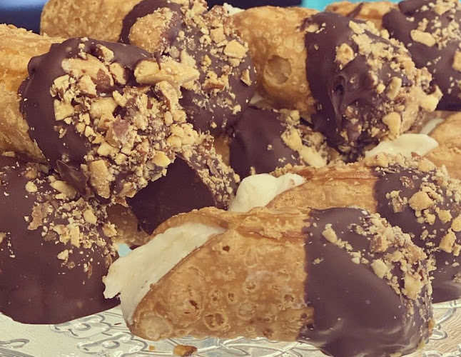 Little Sweet Cafe GC - Surfers Paradise