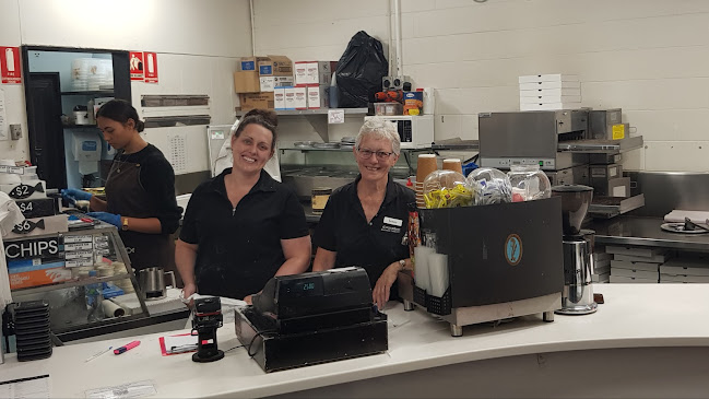 Bradlees Beachside Takeaway - Bargara