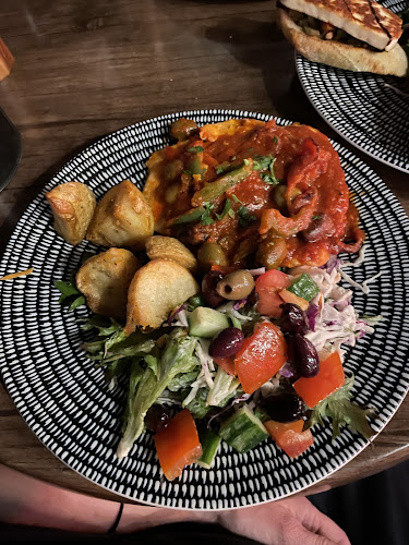 Shop 12/15 Victoria Ave, Broadbeach QLD 4218