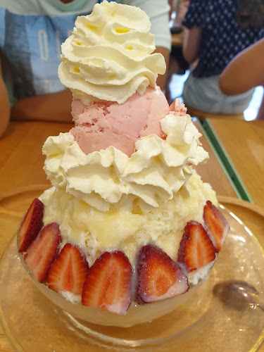 Opinii despre Little Sweet Cafe GC în Surfers Paradise - Hospitality and gastronomy