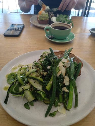 Comentarii opinii despre Drummer Boy Cafe