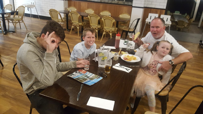 20 Pacific Hwy, Blacksmiths NSW 2281