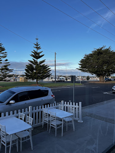 201 Esplanade, Lakes Entrance VIC 3909