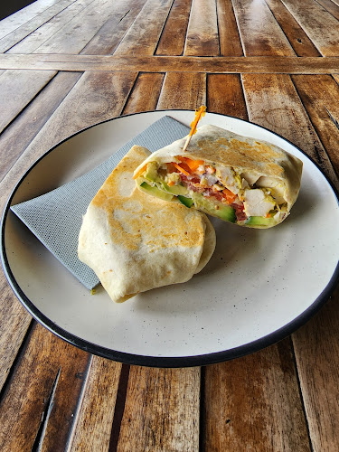 Comentarii opinii despre Two Doors Up Cafe & Bar