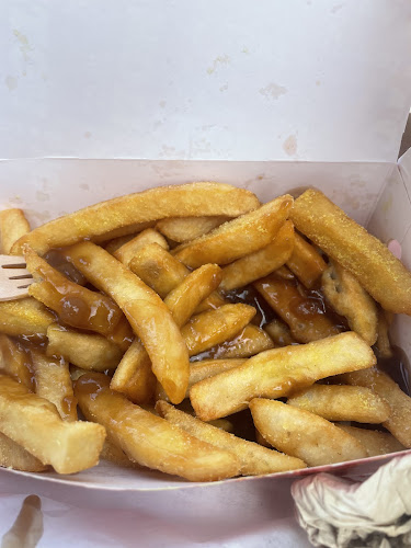 Comentarii opinii despre By The Sea Fish n Chips & Burgers