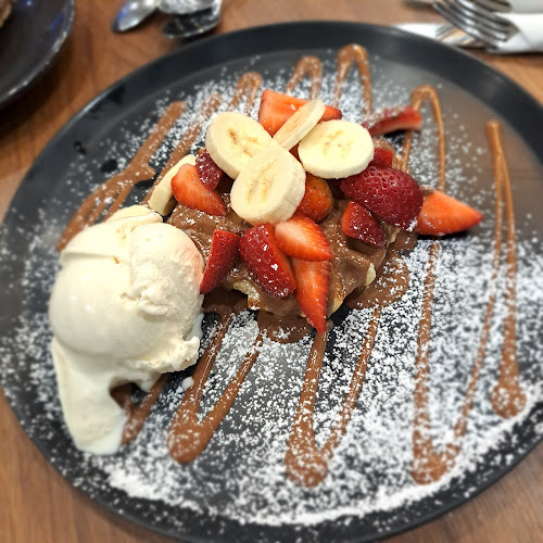 147 Great Western Hwy, Mays Hill NSW 2145