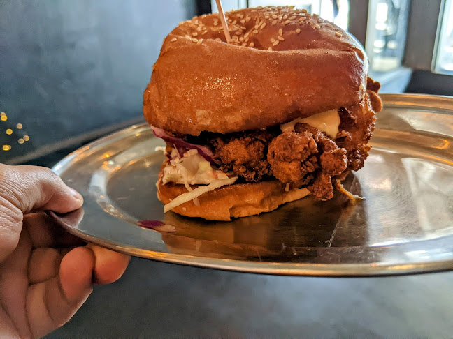 Comentarii opinii despre Huxtaburger Collingwood