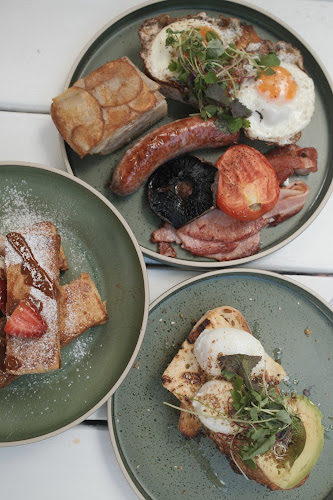 Comentarii opinii despre The Garden Room