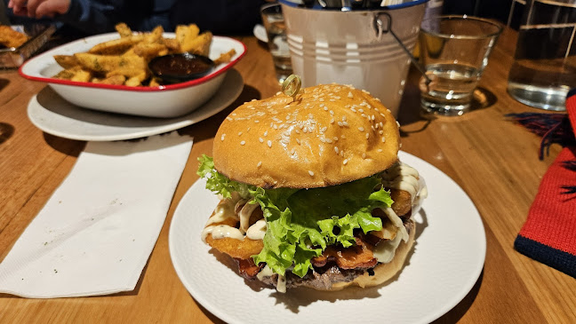 Opinii despre The Fish & Burger Co. în Melbourne - Hospitality and gastronomy