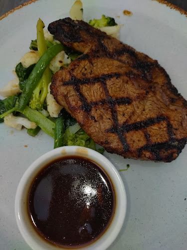 The Phoenix Hotel - Point Cook