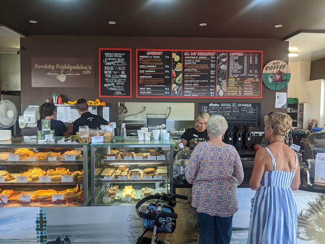 Opinii despre Freddy Fuddpukkas Cafe Coolum Beach în Coolum Beach - Hospitality and gastronomy