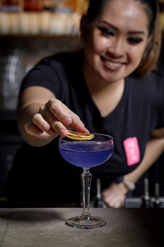 Bird's Nest - West End - Hospitality and gastronomy