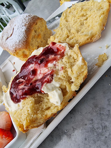 The Deck Cafe Lovedale - Hospitality and gastronomy