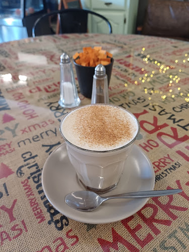 Wholesome Blend - Hospitality and gastronomy