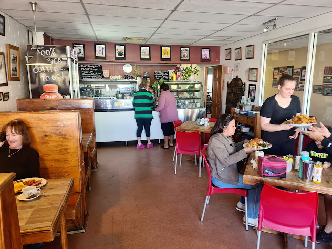 Theo's Café & Restaurant