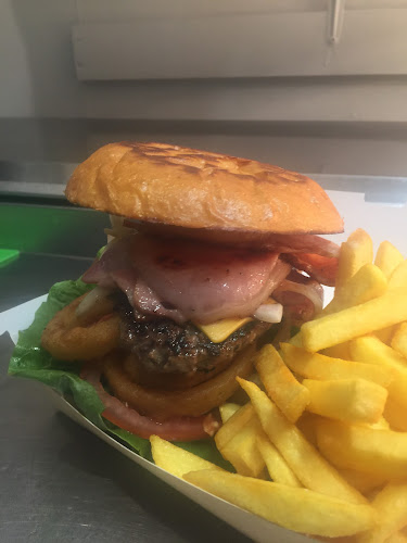 Comentarii opinii despre Rick's Burgers ( B110 restaurant and Bar)